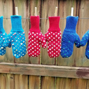Knitting Thrummed Mittens